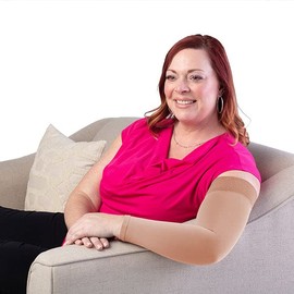 Sigvaris Specialty 562 Secure LymphedemaArmsleeve w/Dot Top Band 20 30 mmHg Beige M2 562AM278