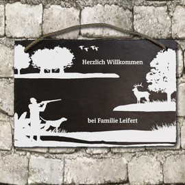 Printed slate board for the hunter approx. 21 x 29 cm Engraved with Hunting Motif, Desired Text and Name, Slate Plate Doorplate Door Sign, e.g. for the Gun Cabinet