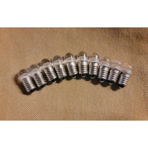 Technics (10)WARM WHITE 6V 8V FROSTED LED SCREW BASE #40