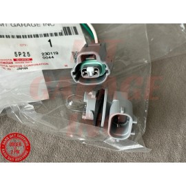 Toyota 2001-2003 Toyota Prius OEM Genuine Side Marker Light Connector w/ Socket + Bulb