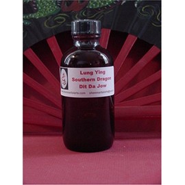 Lung Ying Southern Dragon Dit Da Jow - 2 oz Bottle