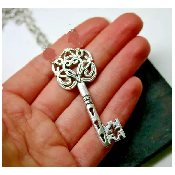 Fashion Jewelry LARGE SKELETON KEY CELTIC WITCH KNOT Pendant On