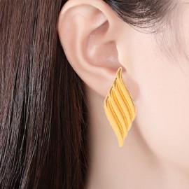 Gold Chunky Statement Earrings for Women Gold Nugget Earrings Square Shell Textured Stud Earrings for Women Jewelry(Gold Wing)