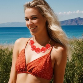 BriLove Flower Choker Necklace, Floral Summer Beach Statement Collar Bib Necklaces for Women Prom Wedding Dress Costume Jewelry Red Gold-Tone