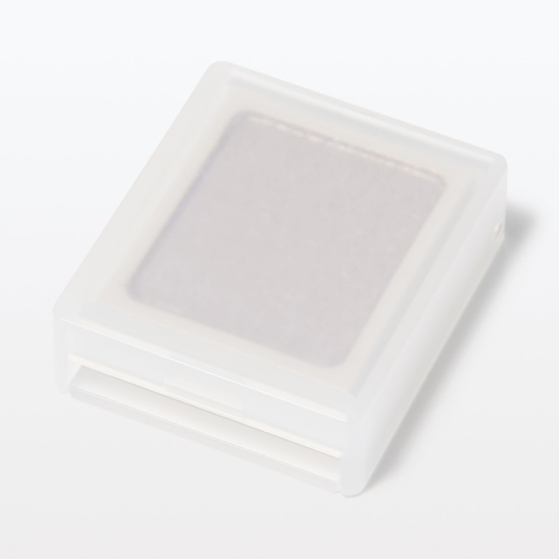 MUJI OAP65A4S Eye Color Silver 0.06 oz (1.8 g)