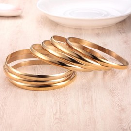 Castillna 14K Gold Plated Gold Bangle Bracelets for Women, Set of 7 Pieces, 7.8 Inches