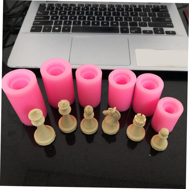 Ciieeo 6pcs DIY Molds Handicraft Molds Flexible Chess Molds Crafts