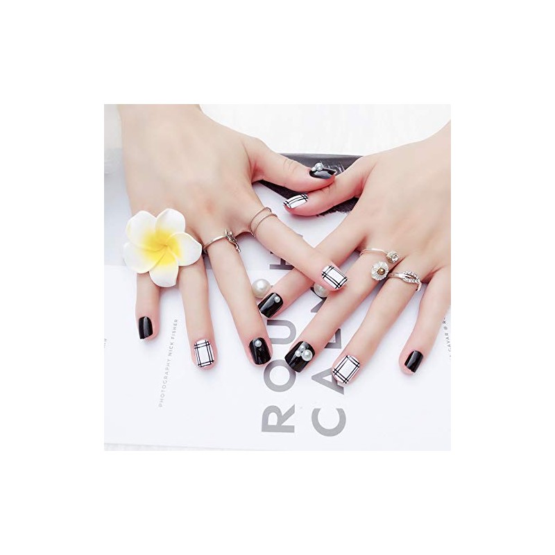 Trendy Black and White Fake Nails, 24 Pieces, Short Nail
