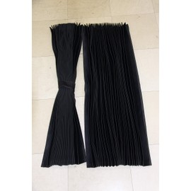Truck Curtain, Truck Supplies, Center Curtain, For Large and Medium Use, Pleated High Roof, 59.1 inches (150 cm), Width 47.2 inches (120 cm), Length 59.1 inches (150 cm), Set of 2, Black with Hooks, Grade 1 Blackout, Washable, Can be washed at home. Made