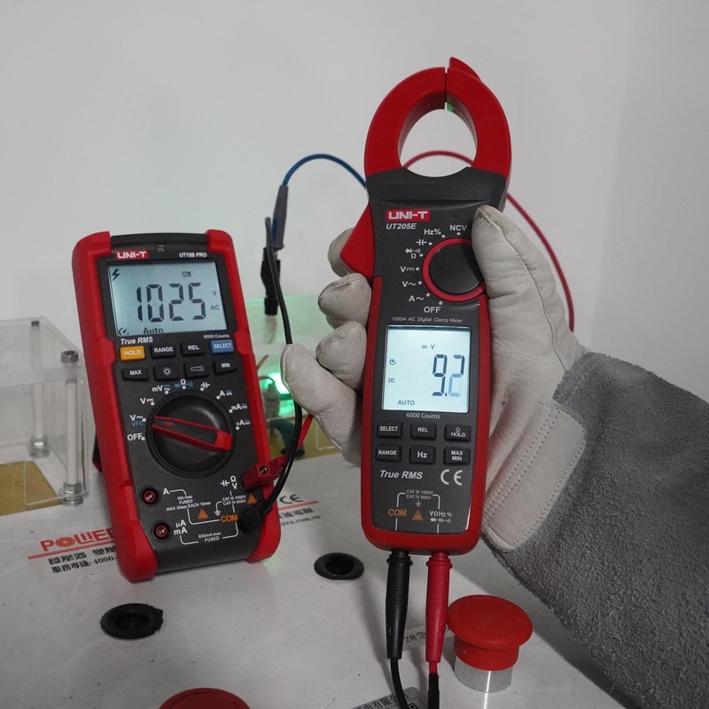 UNI-T UT205E Series UT200 True RMS Digital Terminal Meter, 1000A