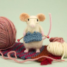 Wizardi Felting Kit - Knitting Mouse KTS-KnittingMouse The Makerss