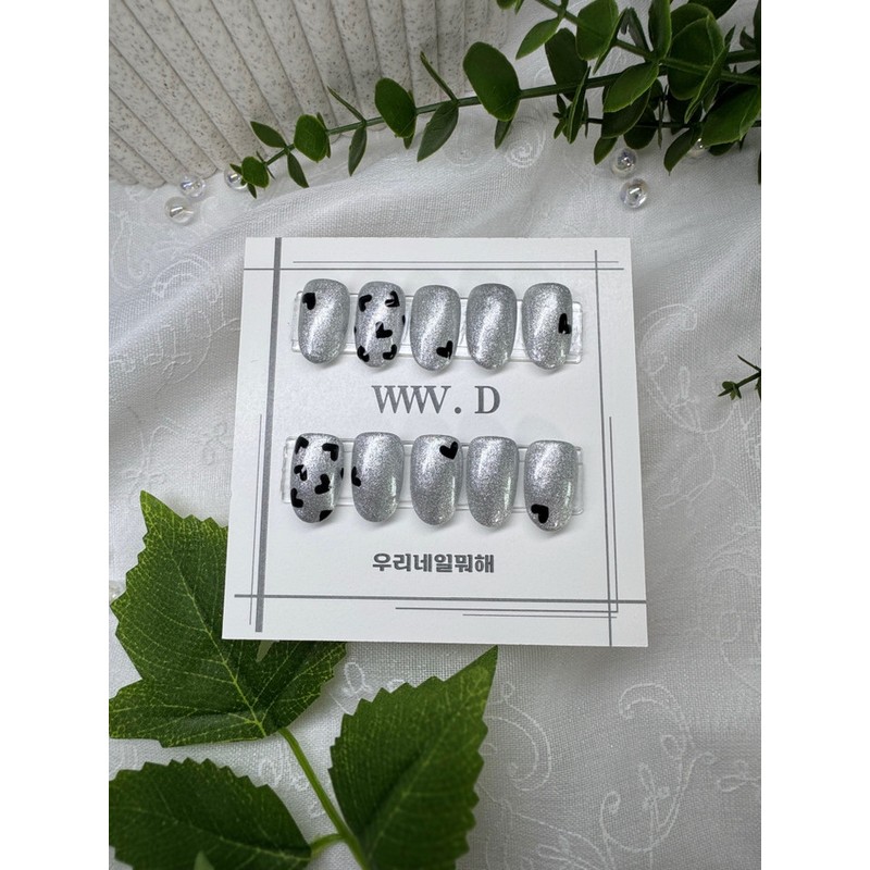 Chrome heart dot, silver black glitter handmade gel nail tip