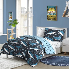 dream FACTORY Kids 7-Piece Complete Set Easy-Wash Super Soft Microfiber Comforter Bedding, Full, Blue Sharks