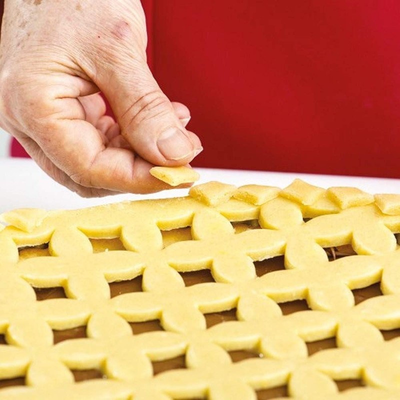 Decora Arabesque Crust Cutter, White, 30 x 30 x 3