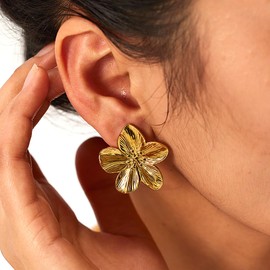 Gold Plated Chunky Flower Earrings for Women,Irregular Silver Geometric Large Metal Floral Stud Earrings,Trendy Statement Jewelry Gifts (Gold)