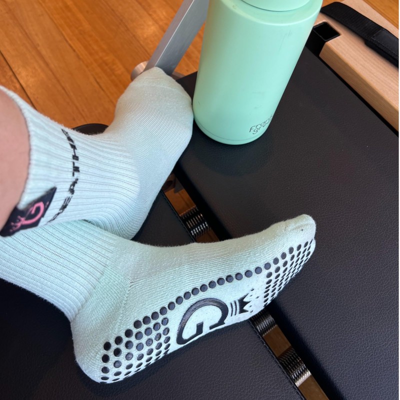 Pilates Grip Socks Yoga Socks with Grips for Women, Non-Slip