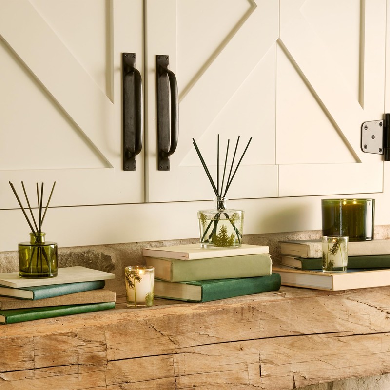 Thymes Frasier Fir Reed Diffuser Set – Includes Reeds, Fragrance