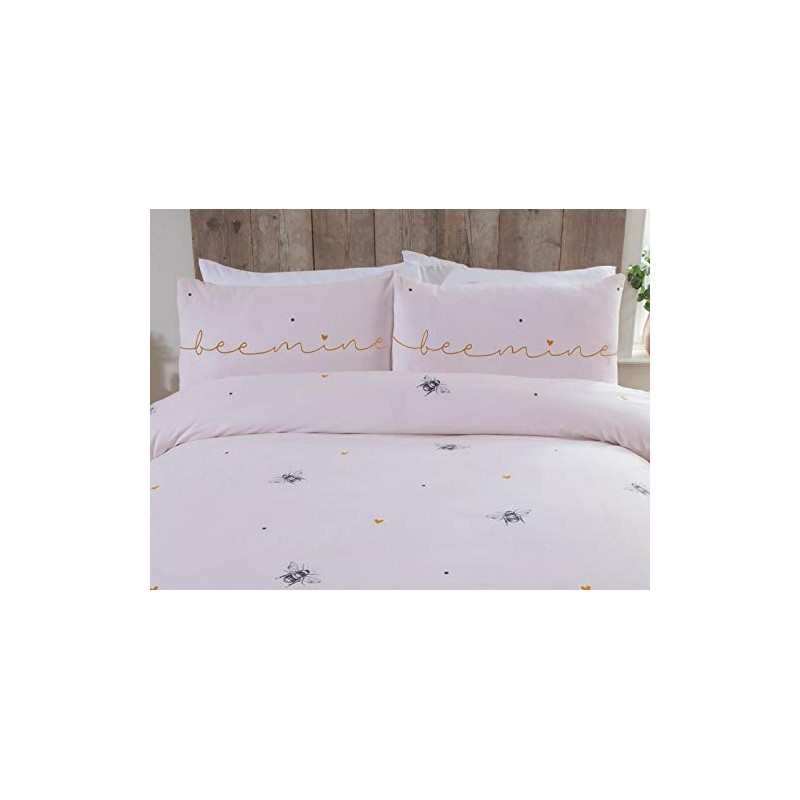 Rapport Bee Mine Bees & Hearts on a Pink Duvet