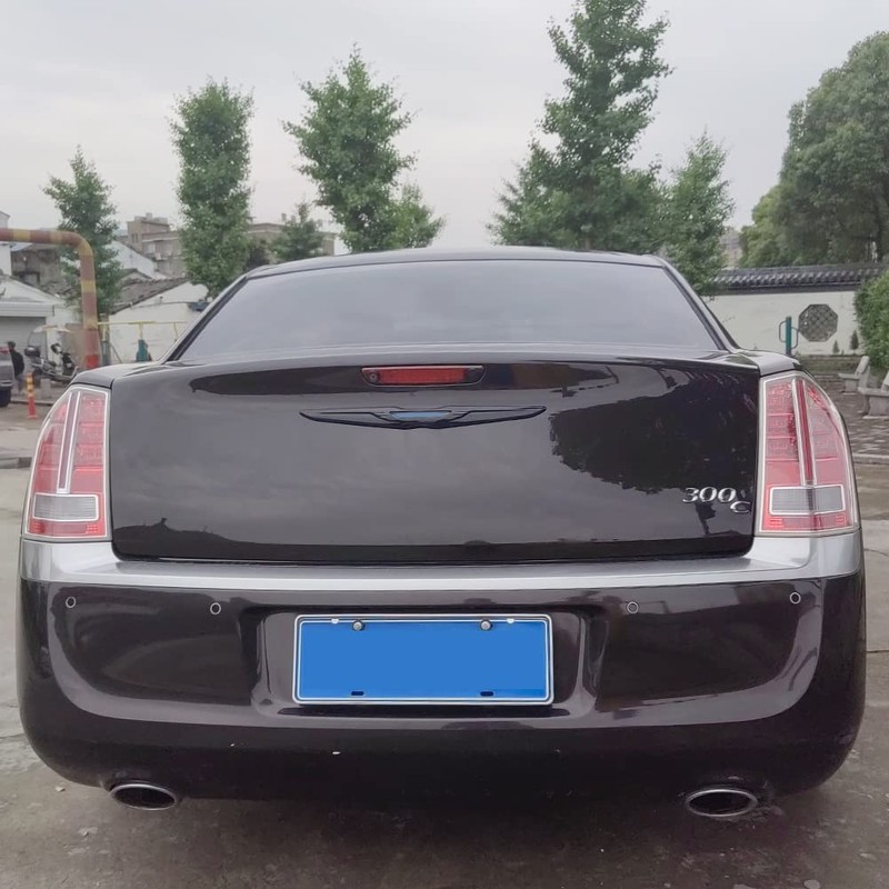 Kolya Glossy Black Exterior Rear Door Trunk Lid Center Emblem