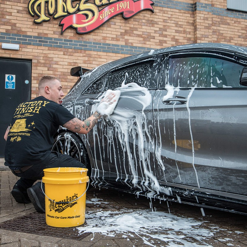 Meguiar's Yellow Bucket, Car Wash Bucket for Water and Suds