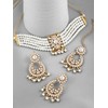 Aheli Kundan Pearl Choker Multi Layered Collar Pendientes con Maang