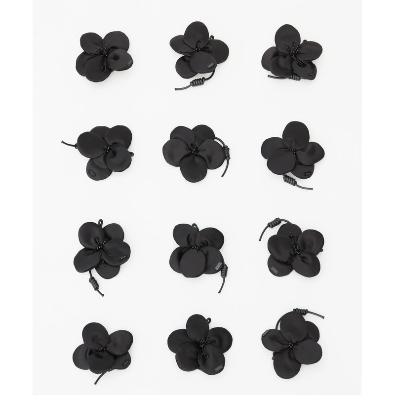 Apoi Apoyi Flower Ornament Keyring