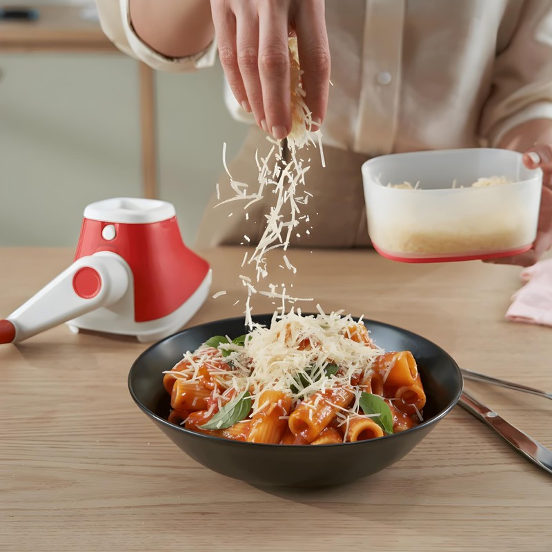 Tupperware Chef Food Chef Purple & White D126 Nuts Cheese