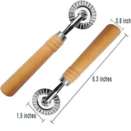 MTOMDY Ravioli Cutter Stamps with Roller Wheel Round Mold with Wooden Handle and Fluted Edge Pasta Press Pasta Cutter for Home and Kitchen Use- 1.6" Diameter （2Pcs）