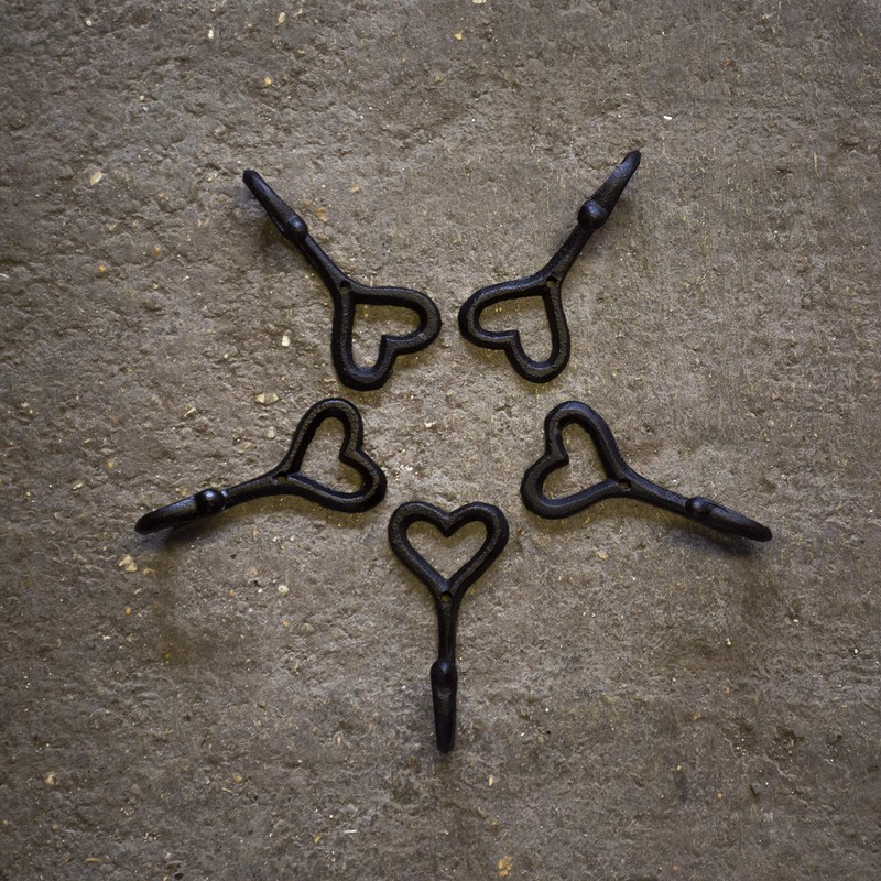 Homezone® 5Pc Love Heart Coat Hooks Wall Mounted Black Coat