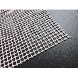 Rug Grip Under Rug Pad, Non-Slip Underlay 120 X 180 cm Anti Slip Rug Gripper PVC foam material for use on floors keeping rugs and mats in place