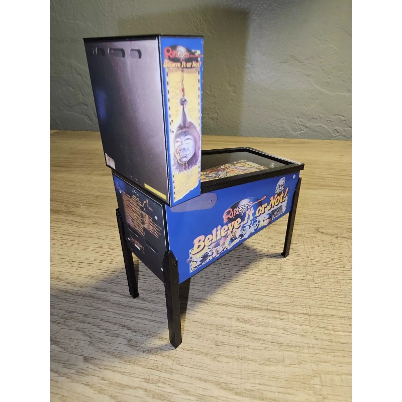Stern Pinball Mini Replica “Ripley's Believe It or Not!” Pinball