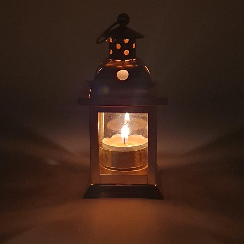 2 Decorative Lanterns Gold Metal with Stars Xmas Christmas Advent