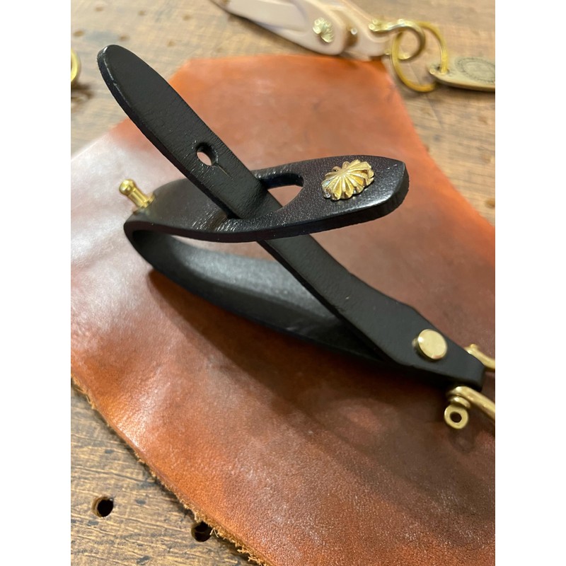 Tsutael Navajo Sunshine Vintage Genuine Leather Key Chain/Brass American Casual