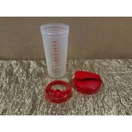 New UNIQUE Tupperware Quick Shake Shaker Blender Bright Red Color size 2.5 cups