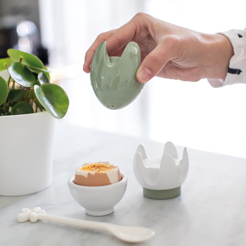 EIEI Salt & Pepper Shakers