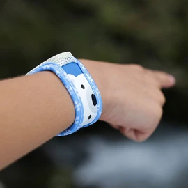 PARAKITO Mosquito Band Kids - Mosquito Band Kids - Mozzie Bands Kids - w/Natural Essential Oils, No DEET, No Alcohol, Waterproof, From 3+ Years. 30 Days Protection, 15 Days per Pellet, 2 Pellets per Pack (Polar Bear)