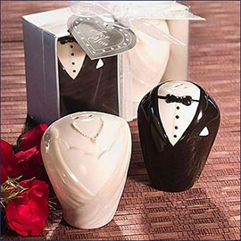 Ingrosso e Risparmio Wedding Dress Salt and Pepper Shakers Tuxedo Gift Box Original Wedding Favours