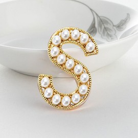 A-Z Letter Brooch Pin Gold Plated Faux Pearl Initial Lapel Pin White Pearl Capital Letter Safty Pin for Women Girls Clothing Bags Accessories (S)