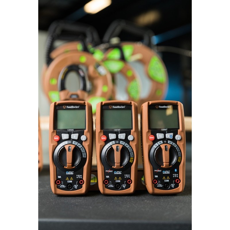 Southwire MULTIMETER AUTO RESPRO 13090T