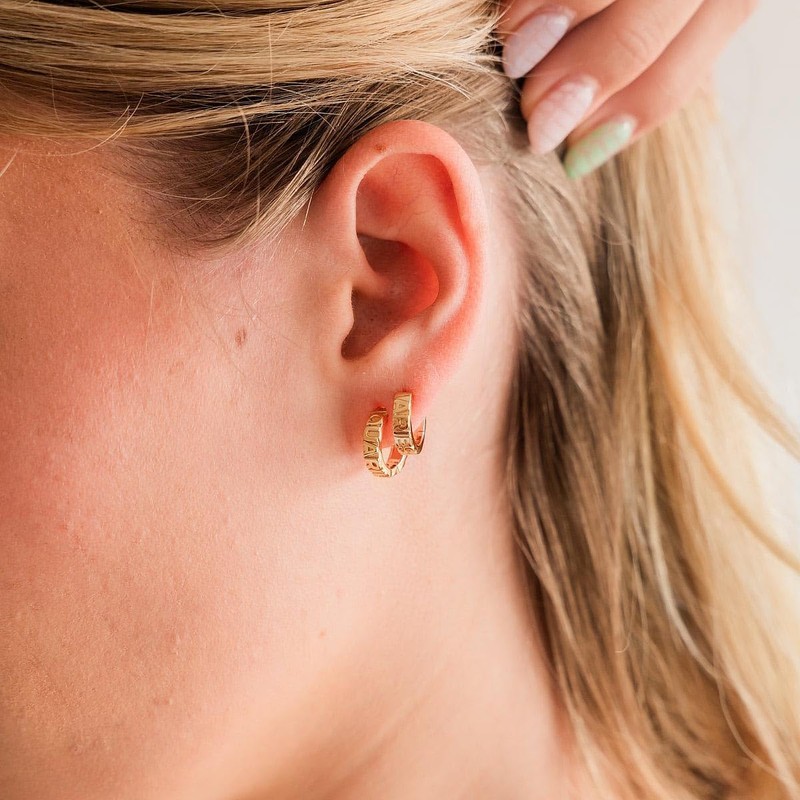 MUMREUES Gold Earrings for Women Trendy 14K Gold Pisces Huggie