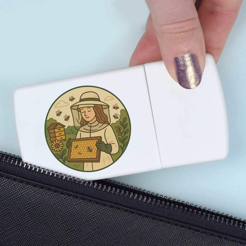 'Beekeeper with Bees' Pill Box with Tablet Splitter (PI00035122)