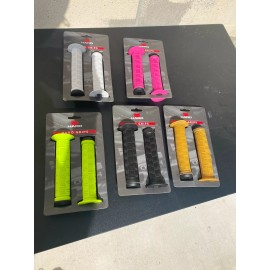 Haro Team Grips - Flanged - All Colors Available - SHIPS WITHIN 24 HOURS  - Gum