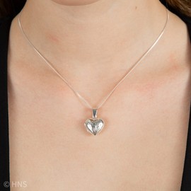 925 Sterling Silver Children's Heart Locket Necklace with flower on 15" Silver chain - opening locket - Size: 15mm x 13mm. Gift boxed B43/8020/15