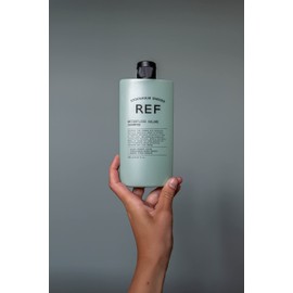 REF Weightless Volume Shampoo 750 ml