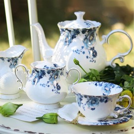 21-Piece Bone China Tea Set for Adults, Blue and White Porcelain Tea Set for 6, Vintage Floral Tea Set With Teapot Creamer Pitcher Sugar Bowl and Teaspoons, Tea Party Sets for Women Gift