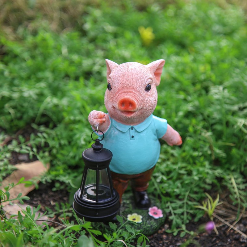 GKWRZXBK Solar Powered Garden Pig Statue - Charming Outdoor Decor