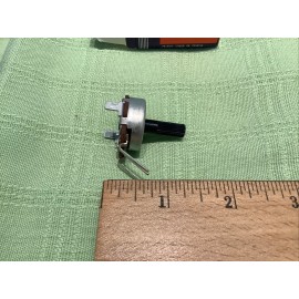 Mallory TRS55L Potentiometer 500 K Ohms #4 Taper Tab Mount Short Shaft