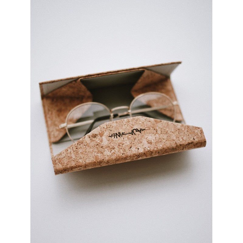 MAJAJANTA® Clique Cork Glasses Case Vegan Leather Alternative Sunglasses Magnetic