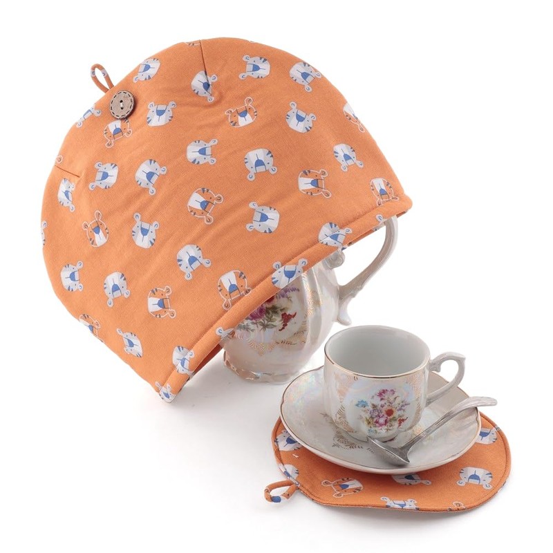 Stylish Scandinavian Style Teapot Cover, Red Style, Earl Gray, Artisan