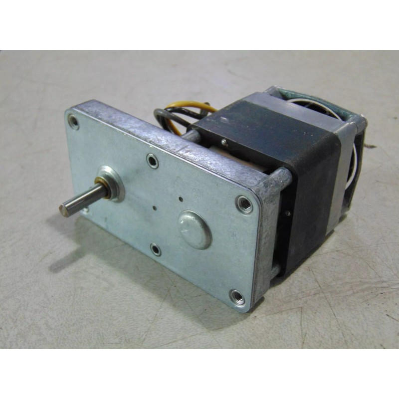 Molon Reversible AC Gearmotor 20 RPM 1/4" Diameter Shaft 220